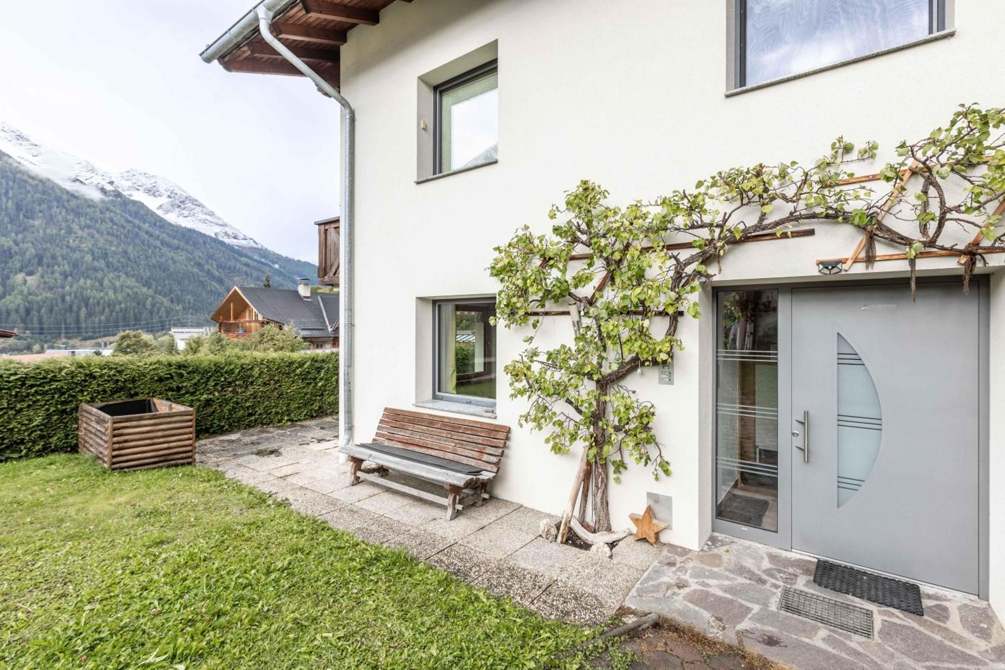 Апартаменти Haus Weinberg Петтной-ам-Арльберг Екстер'єр фото