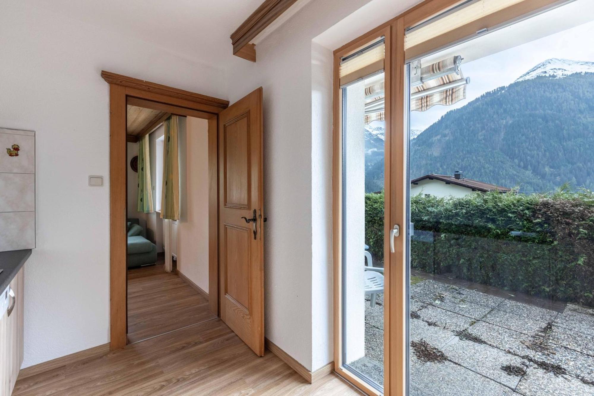 Апартаменти Haus Weinberg Петтной-ам-Арльберг Екстер'єр фото